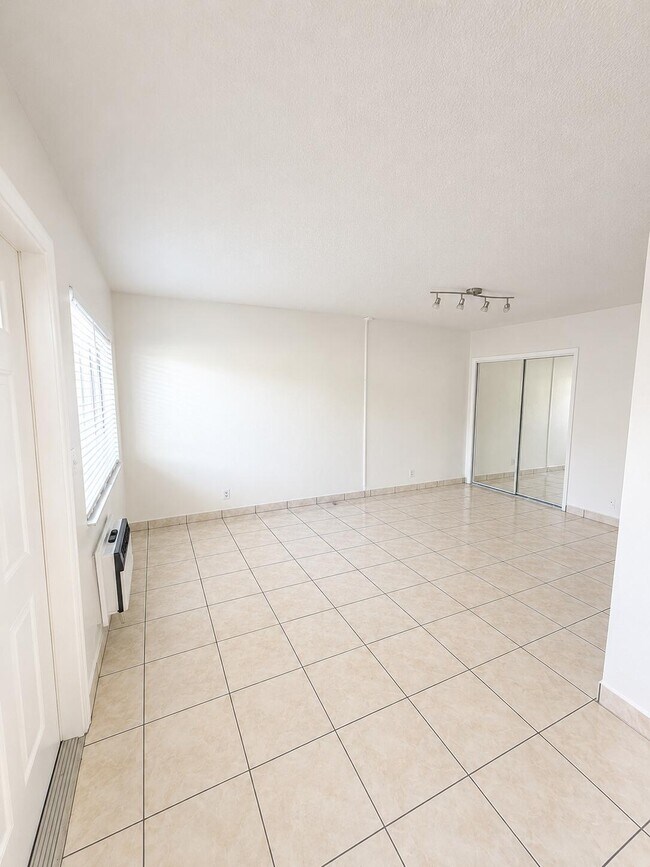 Foto del edificio - 1814 E Oakland Park Blvd
