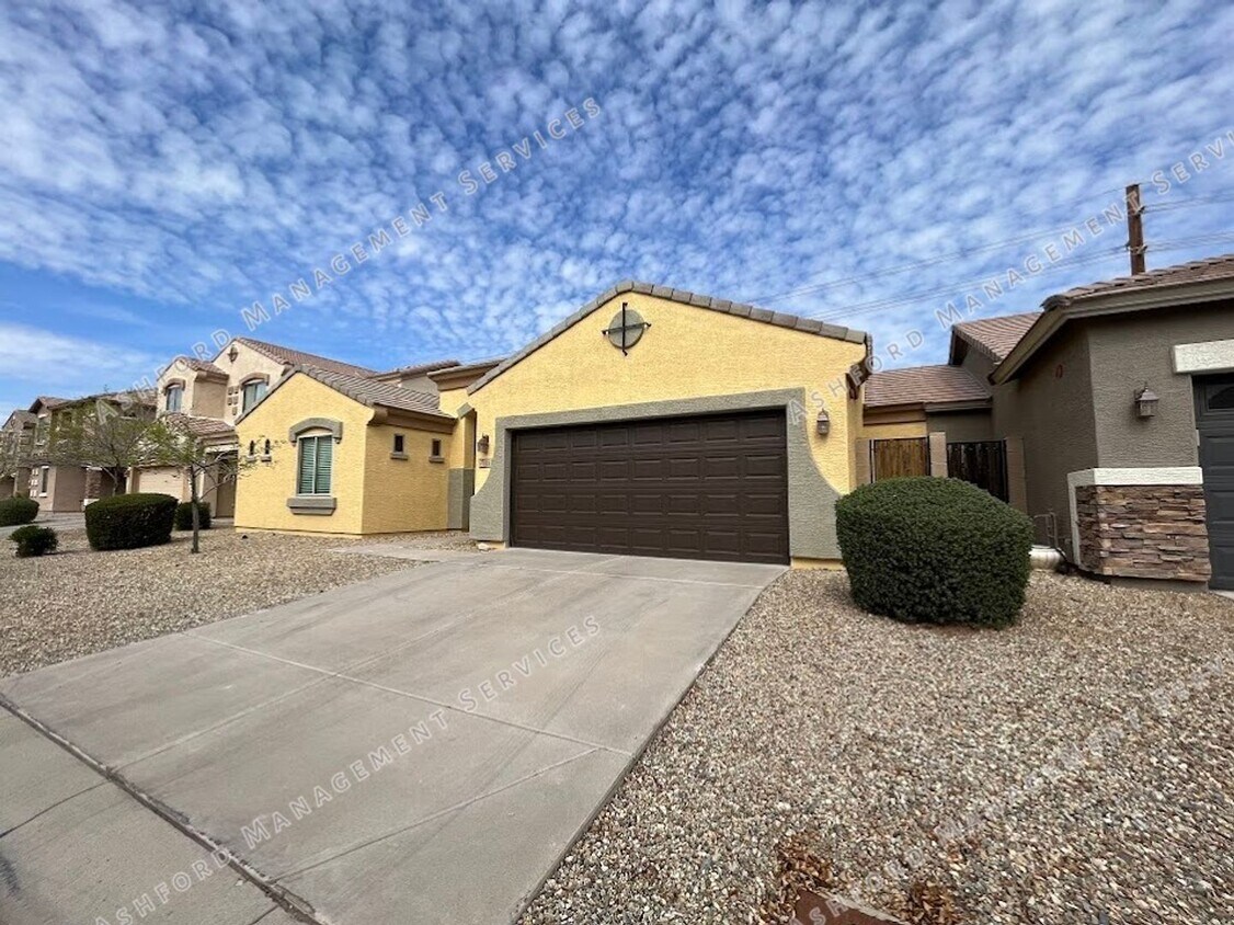 Foto principal - BEAUTIFUL 3 BEDROOM 2 BATHROOM HOUSE FOR R...