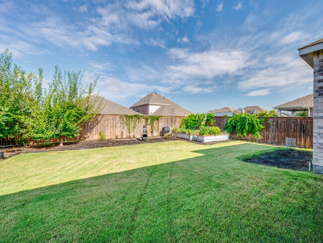 Foto del edificio - 4409 Hazeltine Hills Dr