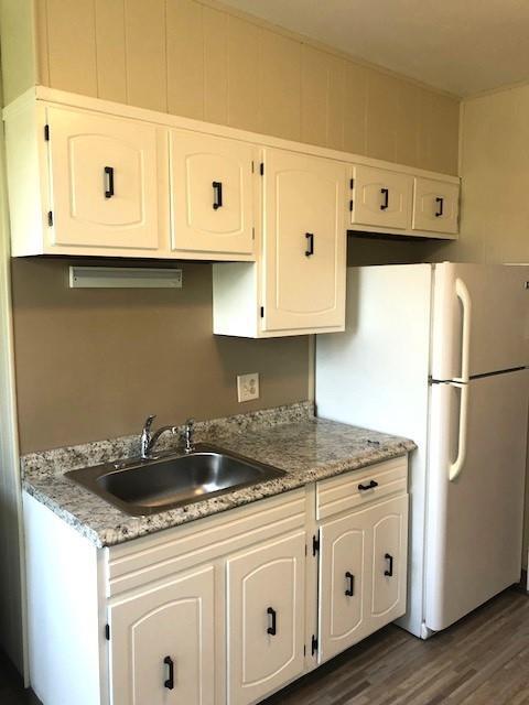 Building Photo - 32 Rhodes St