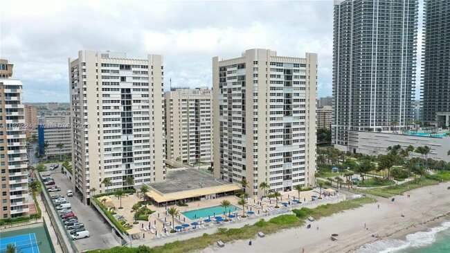 Foto del edificio - 1880 S Ocean Dr