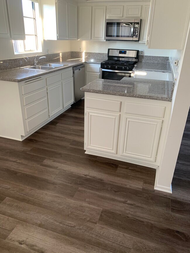 Foto del edificio - 210 N Belmont St