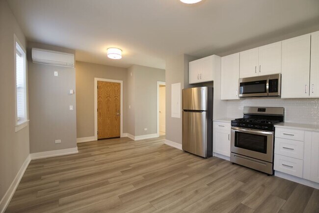 Foto del edificio - 3930 N Janssen Ave