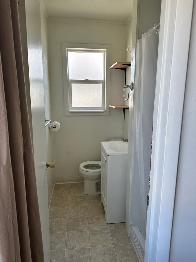 Baño - 211 Washington St