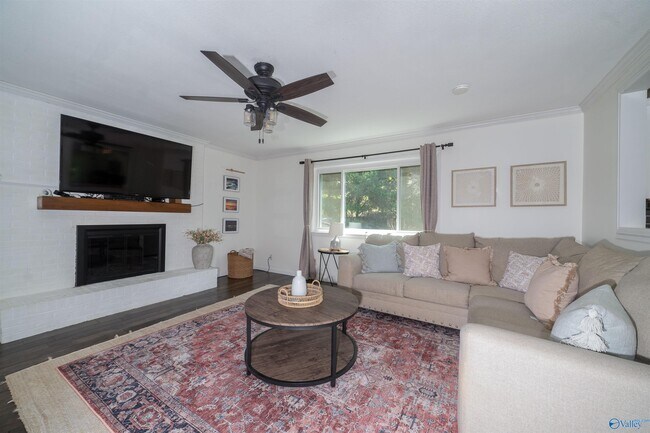 Foto del edificio - 3387 Cedar Ln