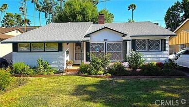 Building Photo - 13322 Valleyheart Dr N