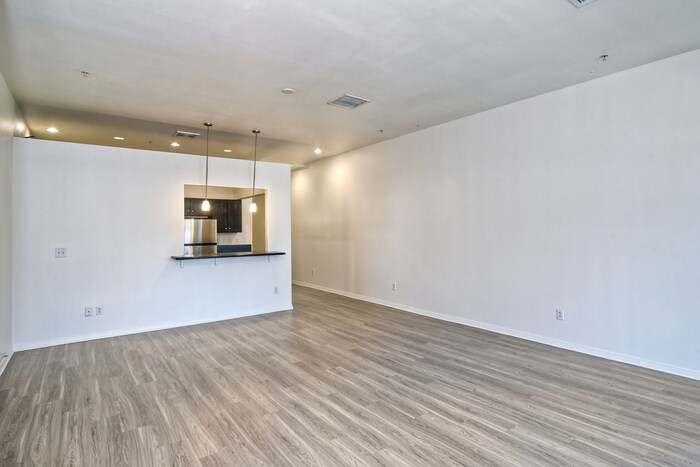 Foto principal - 819 D Ave