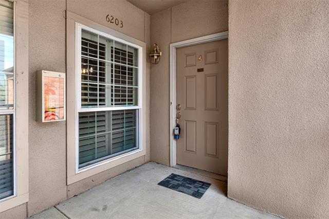 Foto del edificio - 12660 Hillcrest Rd