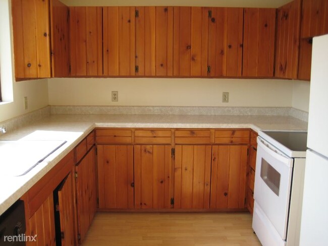 Building Photo - 2 br, 1 bath House - 2511 E Timberlake Wes...