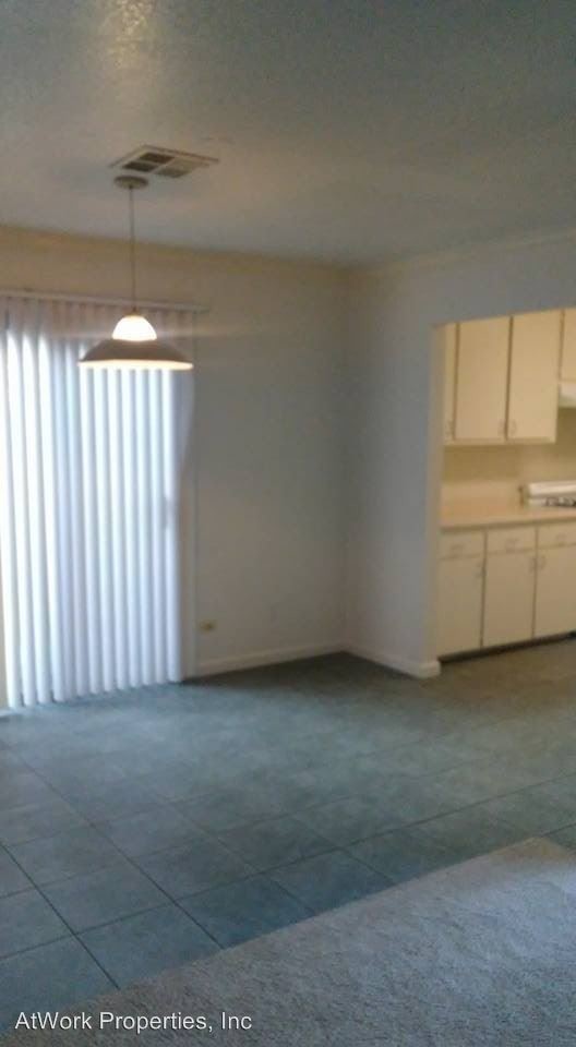Building Photo - 2 br, 1 bath House - 2098 Fancy Oaks Dr.