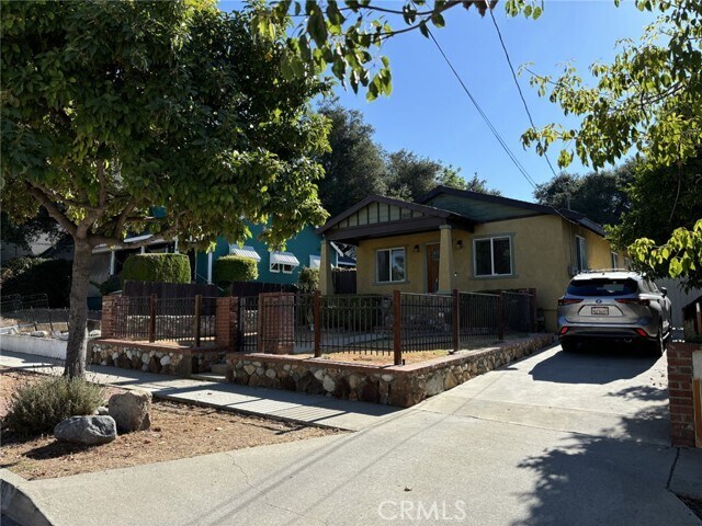 Building Photo - 1910 El Sereno Ave