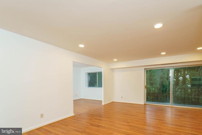 Building Photo - 12652 Dara Dr