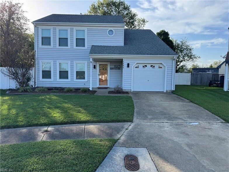 Foto principal - 1905 Arlington Arch Dr