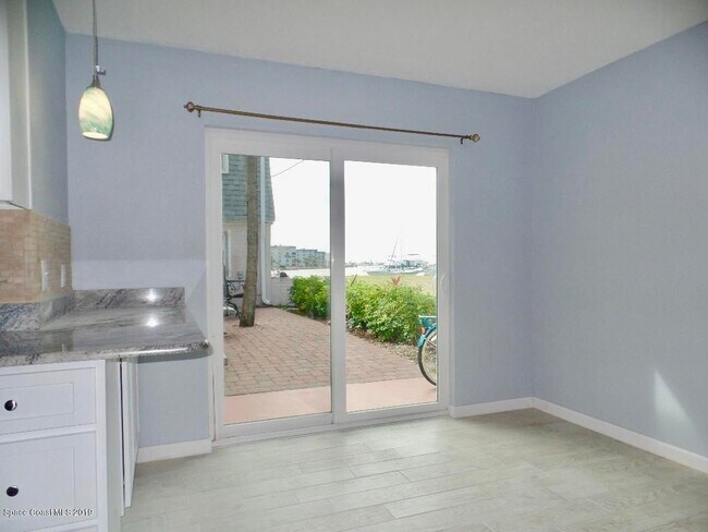 River View - 390 W Cocoa Beach Cswy
