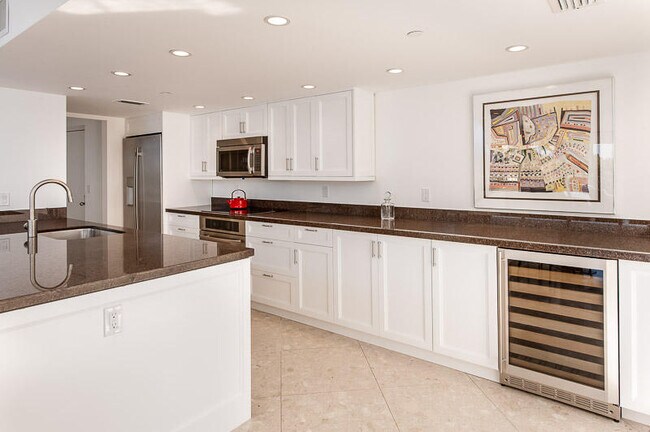Foto del edificio - 3400 S Ocean Blvd