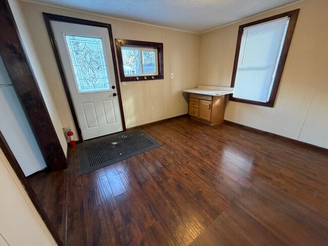 Building Photo - 5-307 Richland Ave