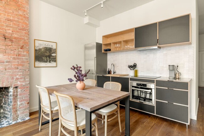 Building Photo - 1510 Race St