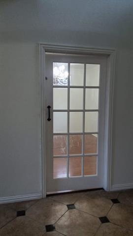 Foto del edificio - 6405 Sapphire Dr
