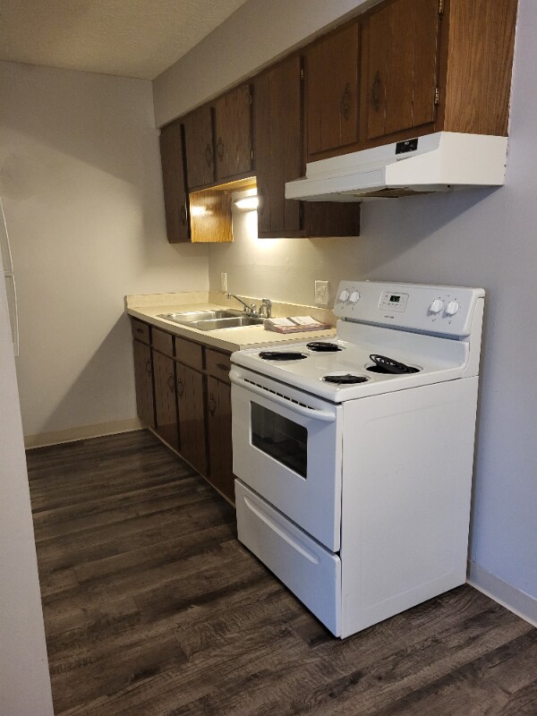 Foto del edificio - 1105 W Maple St