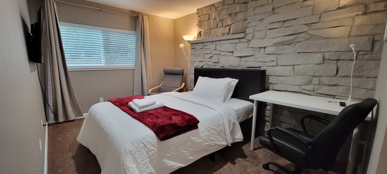 Photo - 1803 N 200th St (Shoreline, WA)