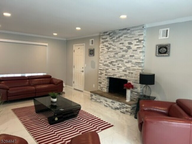 Foto del edificio - 460 Park Rd