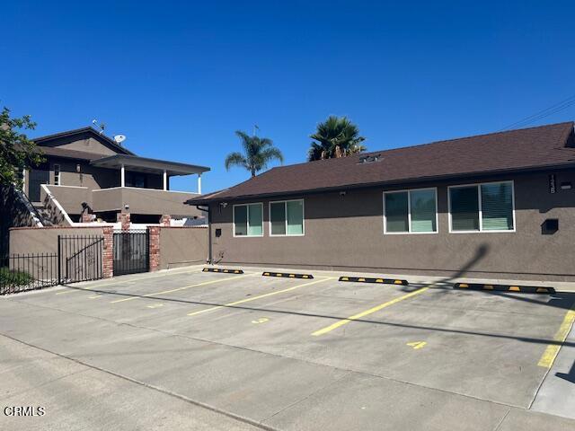 Foto del edificio - 302 N San Gabriel Ave