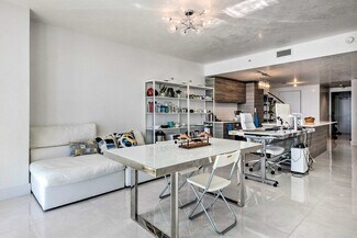 Building Photo - 3131 NE 7th Ave