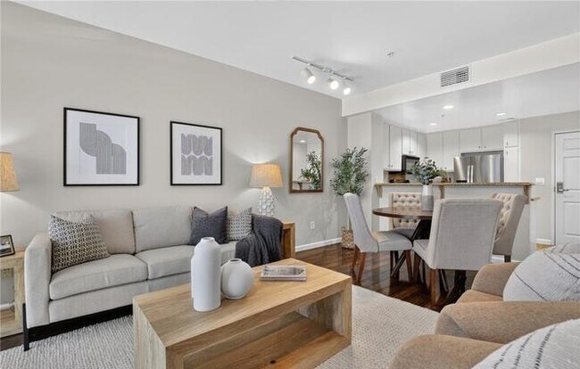Foto del edificio - 160 S Hudson Ave
