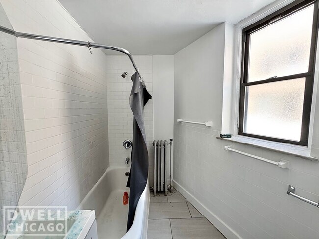 Foto del edificio - 2722 N Kimball Ave