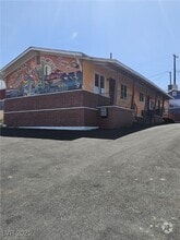 Building Photo - 379 N 15th St
