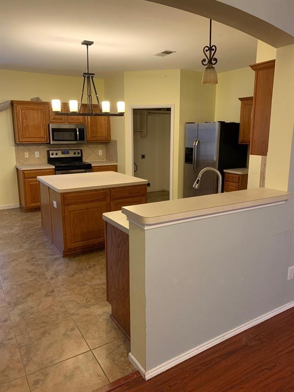 Building Photo - 905 Inland Ln