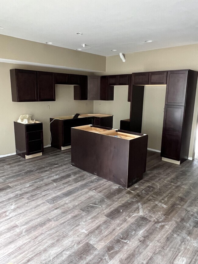 Foto del edificio - 1 Honey Locust Ln