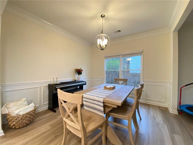 Foto del edificio - 150 Foe Creek Ct