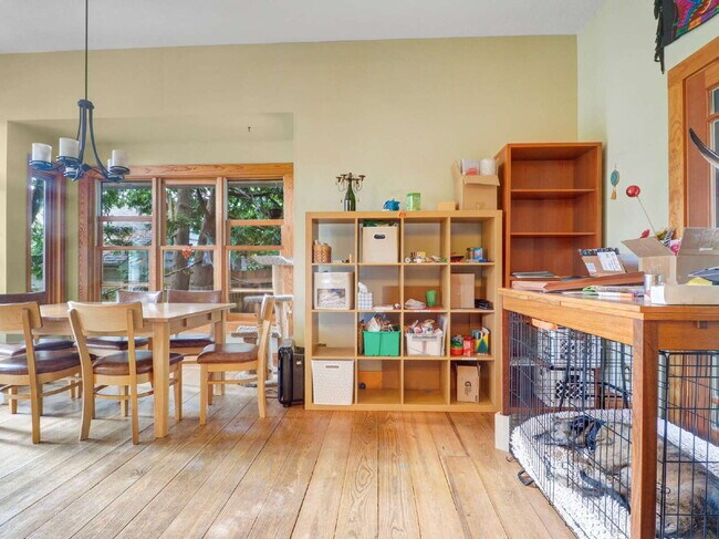 Foto del edificio - Gorgeous 4 bedroom home in Linden Hills