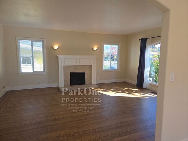 Photo - Great 4 Bedroom Home in the Heart of Albany!