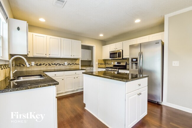 Foto del edificio - 44 Glenmaura Way NW