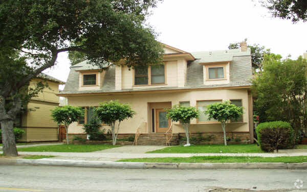 Primary Photo - 814-816 French St