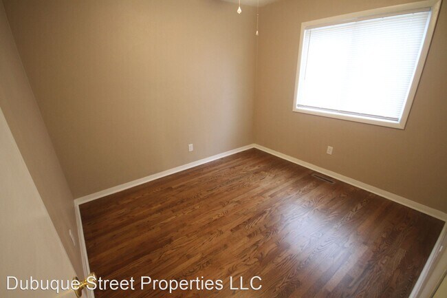 Foto del edificio - 4 br, 2 bath House - 817 E Diehl