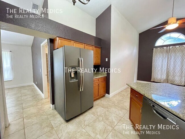 Building Photo - 7733 Fox Knoll Pl