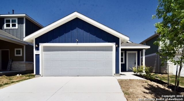 Primary Photo - 11811 Burnett Ranch