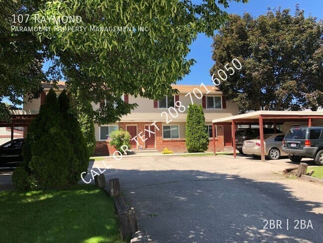 Building Photo - Great 2bed two story apartment near the To...
