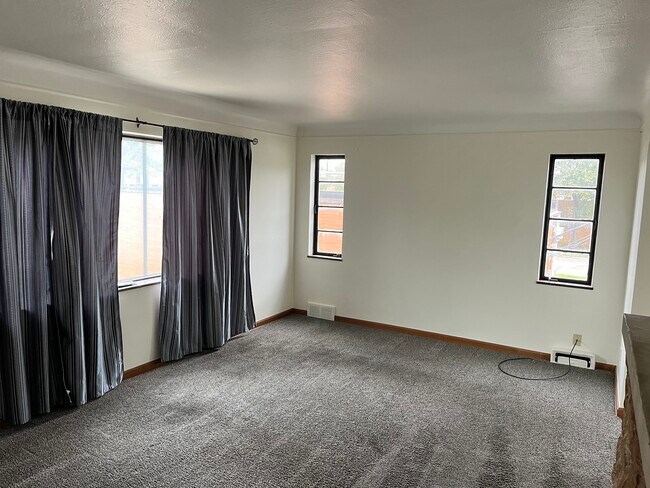 Foto del edificio - 6601 Pearl Rd