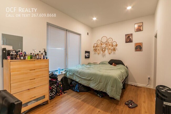 Foto del edificio - Modern Brewerytown Apartment