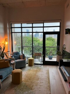 Foto del edificio - 1501 E 4th St