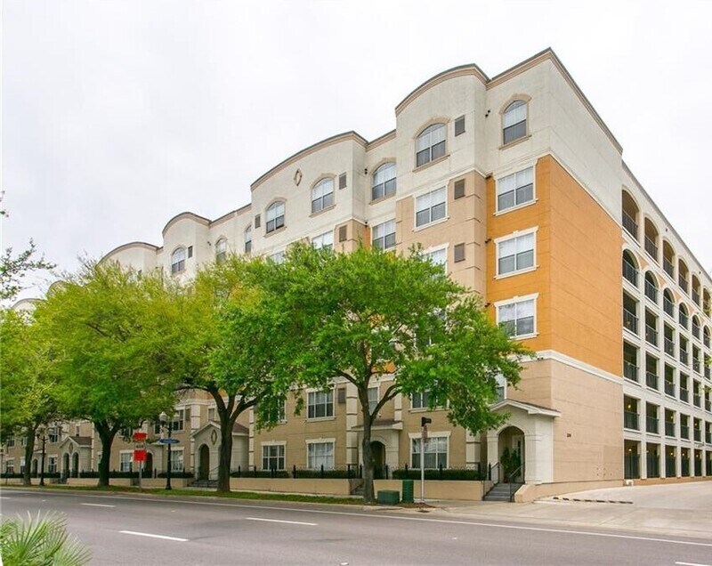 206 E South St Unit 4031, Orlando, FL 32801 Condo for Rent in Orlando