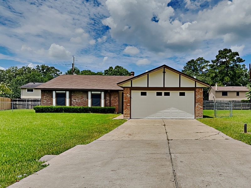 Primary Photo - 24507 Fir Ridge Ct