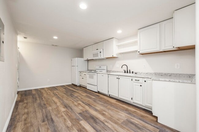 Building Photo - 126 W 1435 S