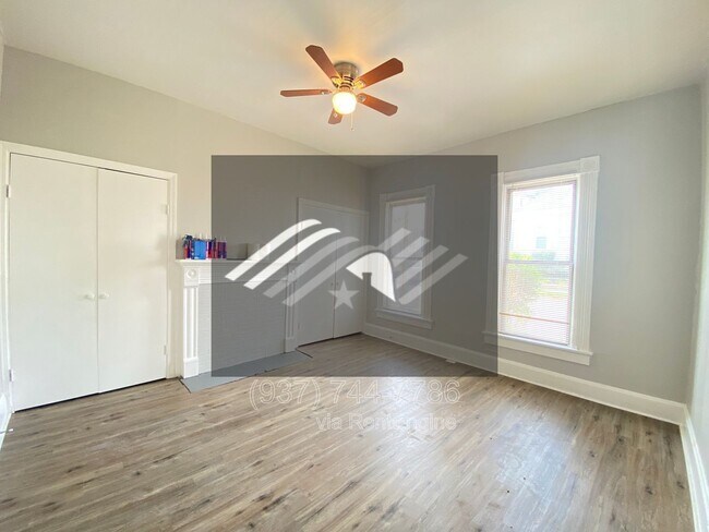 Foto del edificio - 323 Harrison St