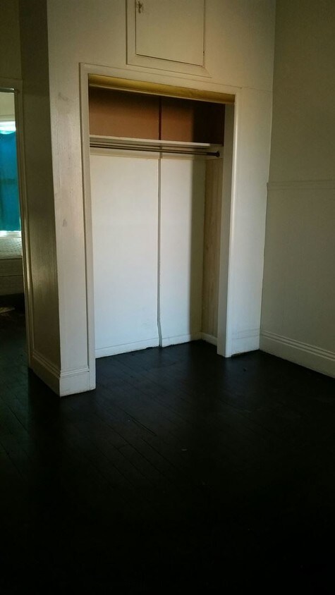 Foto principal - 261 W Cottage Pl