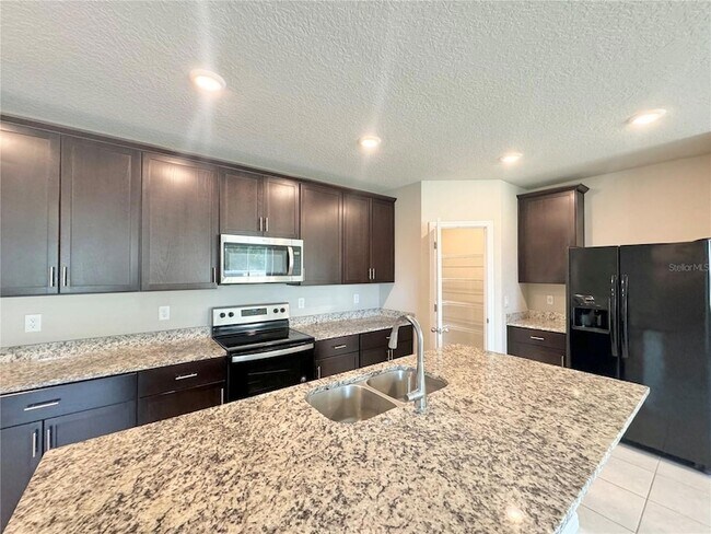 Building Photo - 1343 Benevento Dr